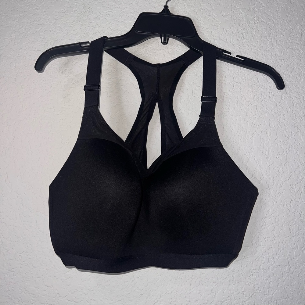 Victoria's Secret Incredible Black Sports Bra